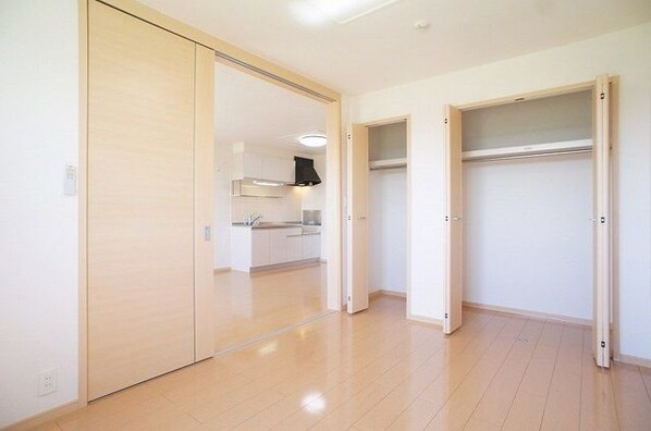 ヴィラ・フォレストAの物件内観写真